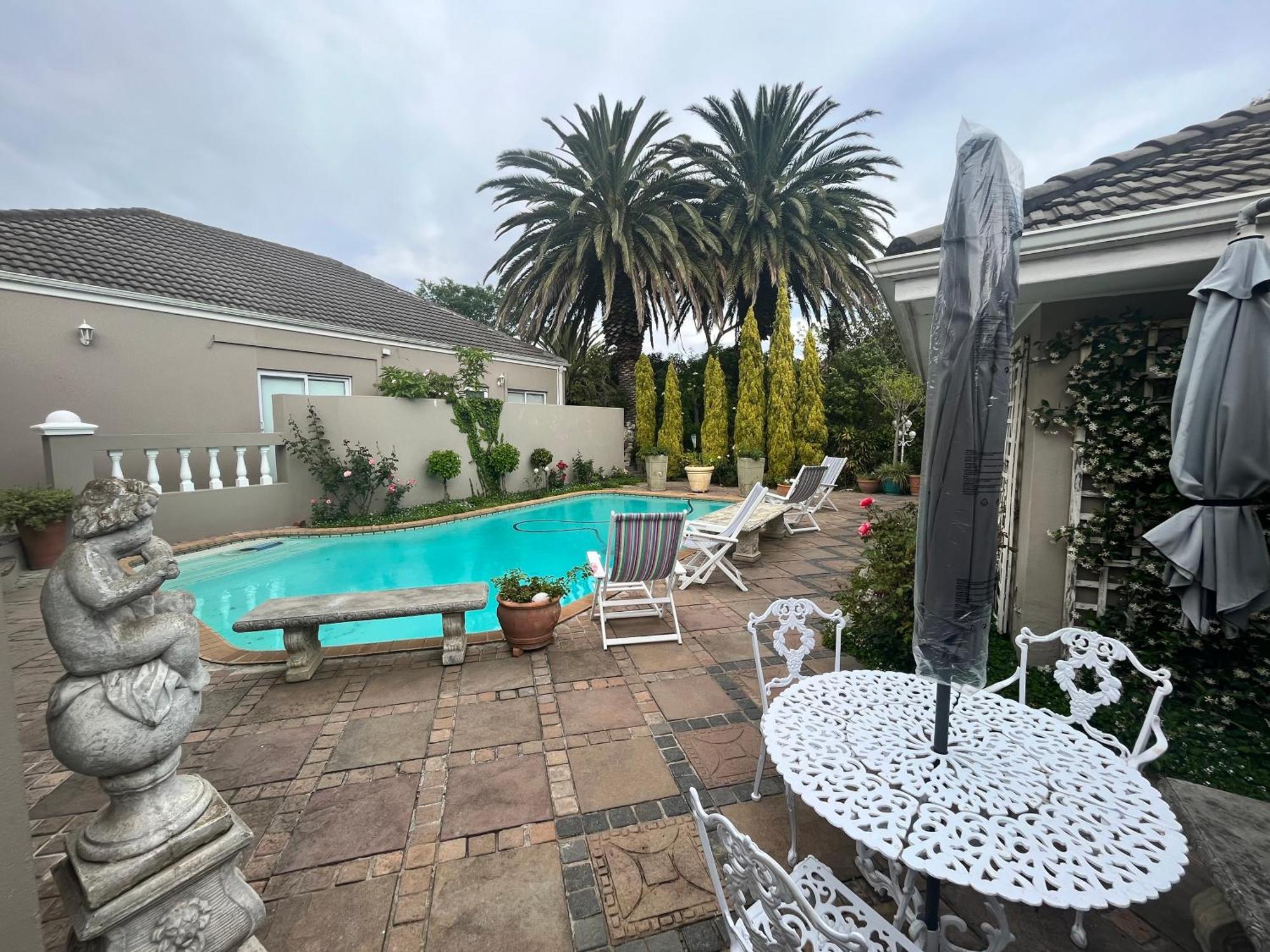 Somerset West Garden Apartments 2 Extérieur photo